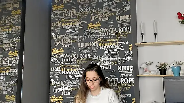 Snapshot of RavennBliss chatting on 25, 5, 2026 RavennBliss online show from 25, 5, 2026