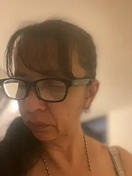 Snapshot of Soy_Camila8 chatting on 8, 5, 2026 Soy Camila8 online show from 8, 5, 2026