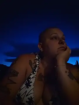Lady Peggi online show from 5, 7, 2026