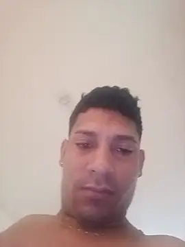 Snapshot of Petterleonel123 chatting on 1, 7, 2026 Petterleonel123 online show from 1, 7, 2026