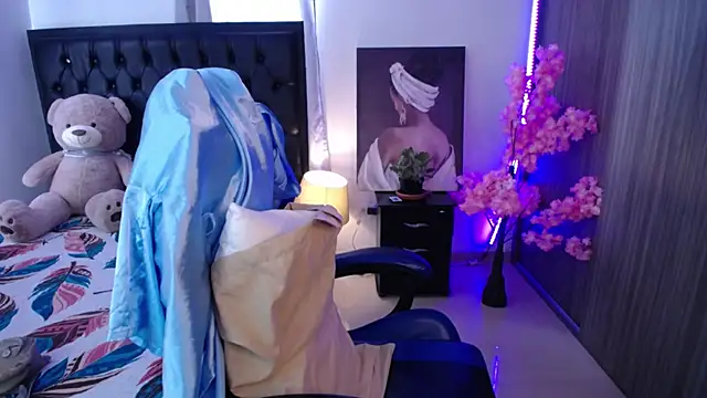 Snapshot of MarQueen1_ chatting on 10, 5, 2026 MarQueen1 online show from 10, 5, 2026