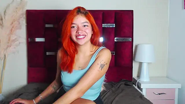 KayleeMei online show from 17, 5, 2026