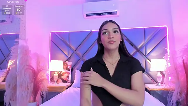 Snapshot of MadisonHerrera chatting on 9, 5, 2026 MadisonHerrera online show from 9, 5, 2026