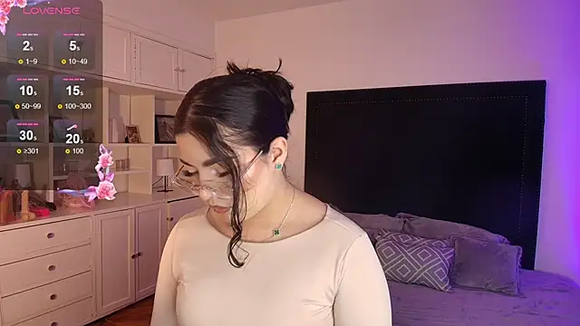 Snapshot of mariana_owen chatting on 29, 5, 2026 mariana owen online show from 29, 5, 2026