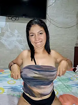 Snapshot of Rosa1079 chatting on 13, 6, 2026 Rosa1079 online show from 13, 6, 2026
