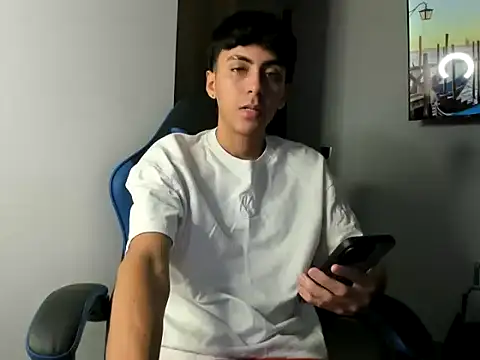 Snapshot of Ian_andrey chatting on 24, 5, 2026 Ian andrey online show from 24, 5, 2026