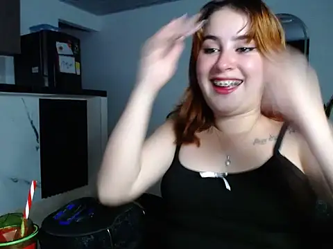 Snapshot of sweet_bella_29 chatting on 19, 5, 2026 sweet bella 29 online show from 19, 5, 2026