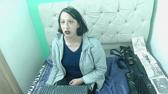 Snapshot of amoremerchmar chatting on 7, 7, 2026 amoremerchmar online show from 7, 7, 2026