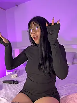 Tania Tay online show from 4, 6, 2026