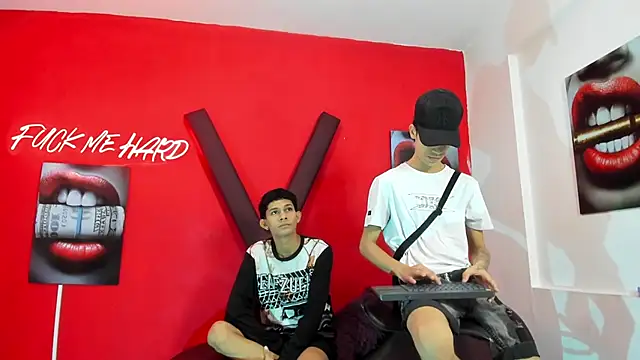 TWINKS BOYSX online show from 18, 5, 2026