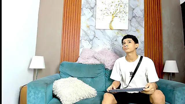 TWINKS BOYSX online show from 25, 5, 2026