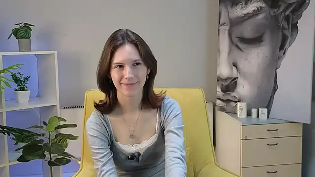 Snapshot of CortneyCagey chatting on 8, 5, 2026 CortneyCagey online show from 8, 5, 2026
