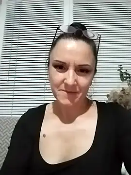MillaMia45 online show from 19, 5, 2026