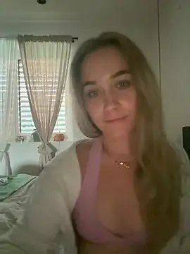 LillyStarr online show from 28, 6, 2026