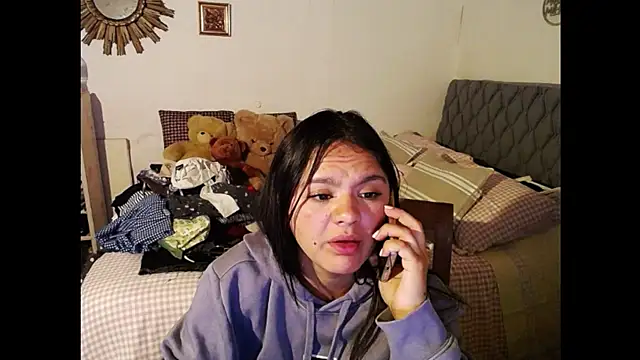 Snapshot of Petiteonline chatting on 7, 5, 2026 Petiteonline online show from 7, 5, 2026