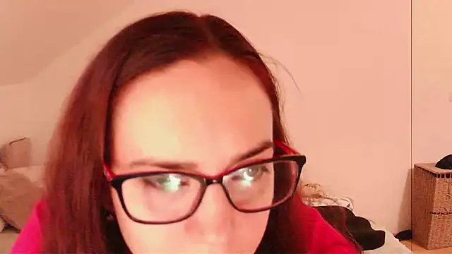 Snapshot of EmilyHotAngel chatting on 8, 7, 2026 EmilyHotAngel online show from 8, 7, 2026
