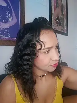 Snapshot of mell0102 chatting on 18, 5, 2026 mell0102 online show from 18, 5, 2026