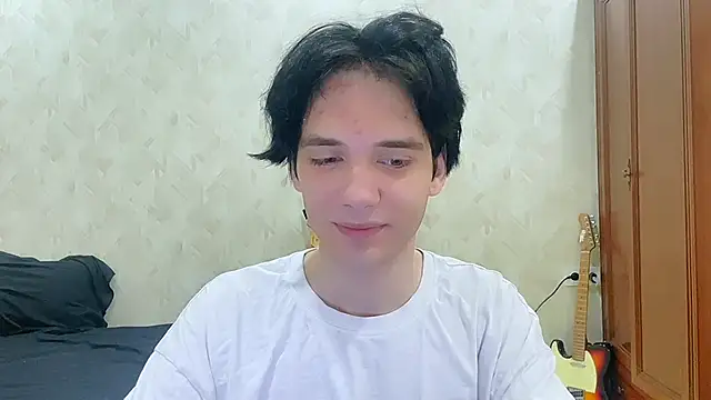 Snapshot of Zombde chatting on 25, 5, 2026 Zombde online show from 25, 5, 2026