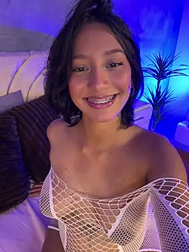 yazmin rouse  online show from 17, 7, 2026