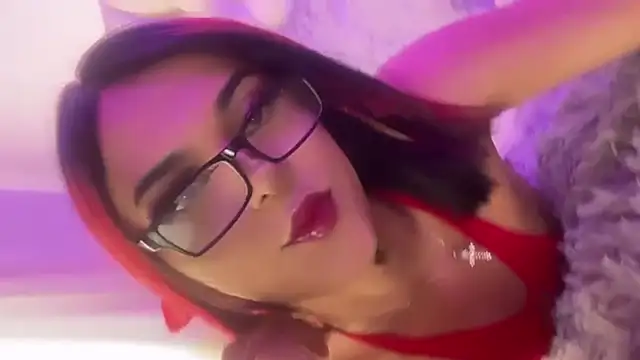 Snapshot of foxxy_Angel chatting on 30, 5, 2026 foxxy Angel online show from 30, 5, 2026