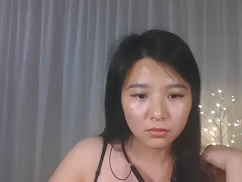 Snapshot of Youyou-uu chatting on 8, 5, 2026 Youyou-uu online show from 8, 5, 2026
