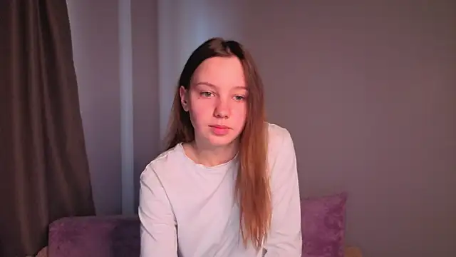 Snapshot of lolytaberry chatting on 8, 5, 2026 lolytaberry online show from 8, 5, 2026