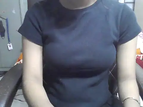 Snapshot of Maanvi_Gill chatting on 1, 6, 2026 Maanvi Gill online show from 1, 6, 2026