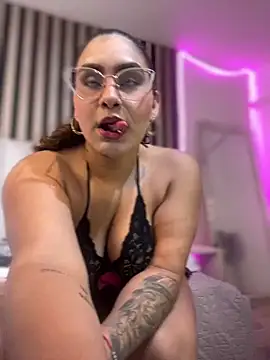 Snapshot of LiaDesire7 chatting on 16, 5, 2026 LiaDesire7 online show from 16, 5, 2026