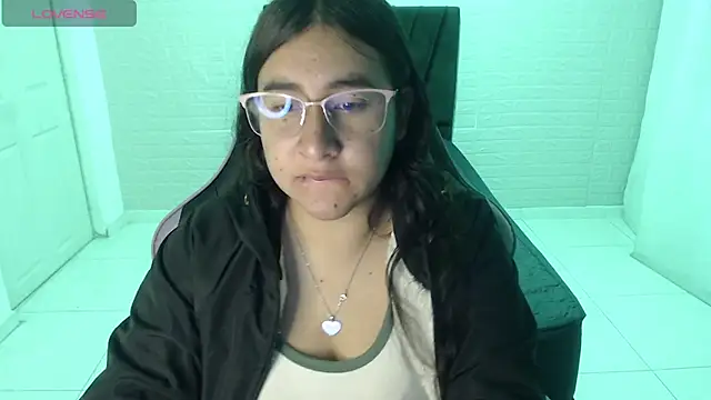 Snapshot of celeste16092020 chatting on 8, 5, 2026 celeste16092020 online show from 8, 5, 2026