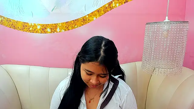 Snapshot of AriaMoonnn chatting on 23, 5, 2026 AriaMoonnn online show from 23, 5, 2026