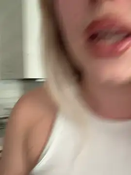 Snapshot of lilixcake chatting on 31, 5, 2026 lilixcake online show from 31, 5, 2026