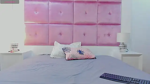 Snapshot of nia_macci chatting on 8, 5, 2026 nia macci online show from 8, 5, 2026