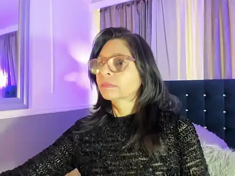 Snapshot of lena_gray chatting on 27, 5, 2026 lena gray online show from 27, 5, 2026