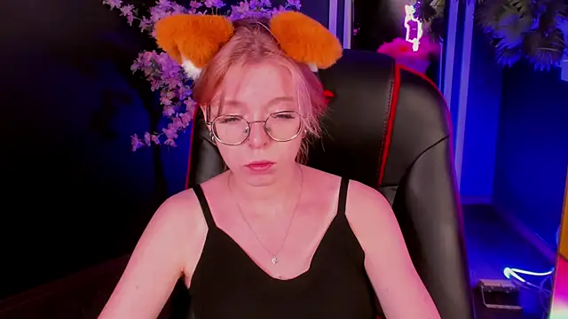 Snapshot of FoxxyyPolly chatting on 14, 7, 2026 FoxxyyPolly online show from 14, 7, 2026