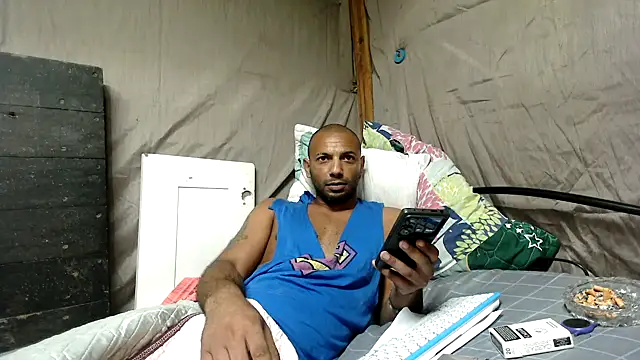 Snapshot of Camodick chatting on 25, 5, 2026 Camodick online show from 25, 5, 2026