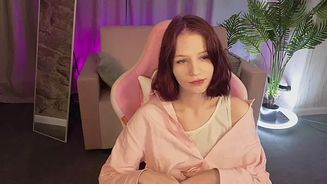 Snapshot of AliceJohansone chatting on 30, 5, 2026 AliceJohansone online show from 30, 5, 2026