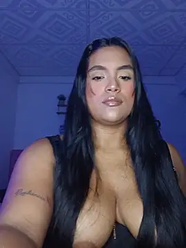 Snapshot of latin_indian chatting on 15, 5, 2026 latin indian online show from 15, 5, 2026