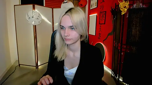 Snapshot of DanaWint chatting on 12, 5, 2026 DanaWint online show from 12, 5, 2026