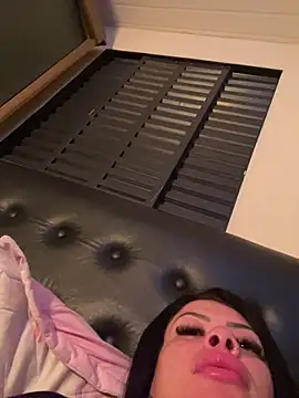 Snapshot of belababyy chatting on 5, 7, 2026 belababyy online show from 5, 7, 2026