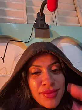 Snapshot of belababyy chatting on 15, 7, 2026 belababyy online show from 15, 7, 2026