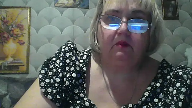 Snapshot of MarinaFarina53 chatting on 13, 6, 2026 MarinaFarina53 online show from 13, 6, 2026