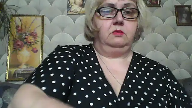 Snapshot of MarinaFarina53 chatting on 16, 6, 2026 MarinaFarina53 online show from 16, 6, 2026