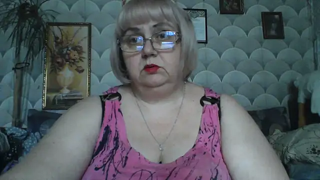 Snapshot of MarinaFarina53 chatting on 18, 6, 2026 MarinaFarina53 online show from 18, 6, 2026