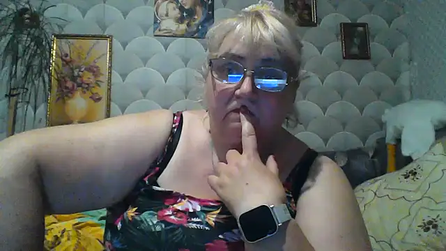Snapshot of MarinaFarina53 chatting on 22, 6, 2026 MarinaFarina53 online show from 22, 6, 2026
