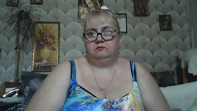 Snapshot of MarinaFarina53 chatting on 27, 6, 2026 MarinaFarina53 online show from 27, 6, 2026
