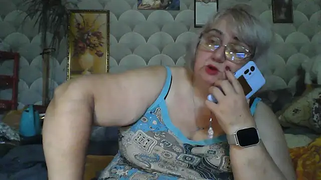 Snapshot of MarinaFarina53 chatting on 1, 7, 2026 MarinaFarina53 online show from 1, 7, 2026