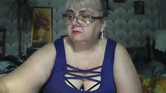 Snapshot of MarinaFarina53 chatting on 3, 7, 2026 MarinaFarina53 online show from 3, 7, 2026