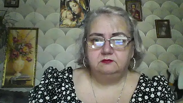 Snapshot of MarinaFarina53 chatting on 10, 7, 2026 MarinaFarina53 online show from 10, 7, 2026