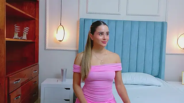 Snapshot of Serena-Virelli chatting on 27, 5, 2026 Serena-Virelli online show from 27, 5, 2026