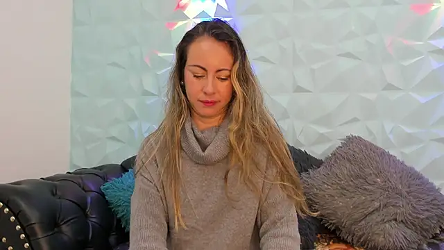 Snapshot of lindsay_cg chatting on 29, 5, 2026 lindsay cg online show from 29, 5, 2026